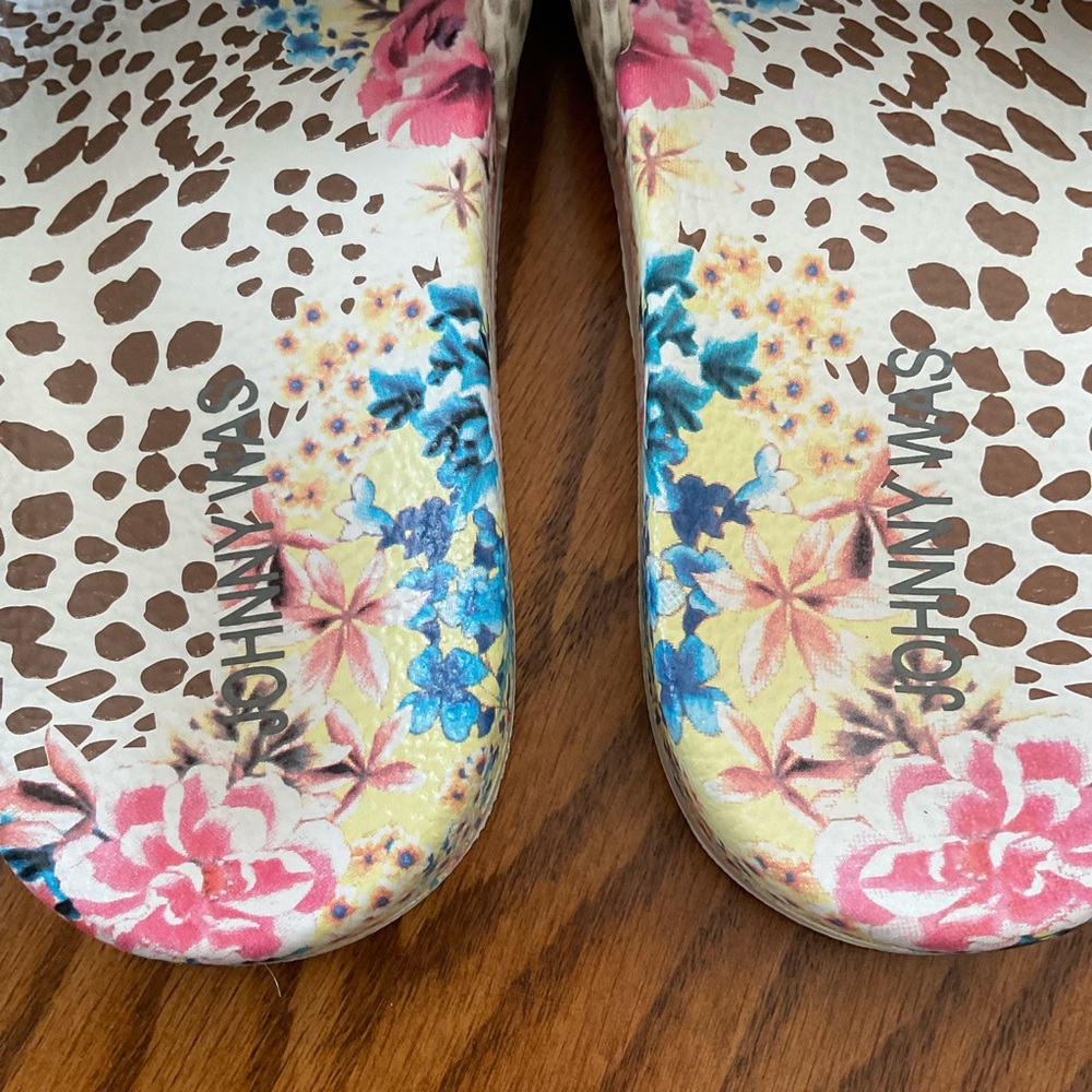 Johnny Was Wildflower Pool Slides, Women’s Sz 6M - Picture 6 of 10